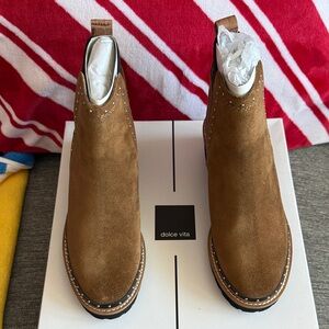 New Dolce Vita Women’s Dark Brown Huey Suede Studded Boots